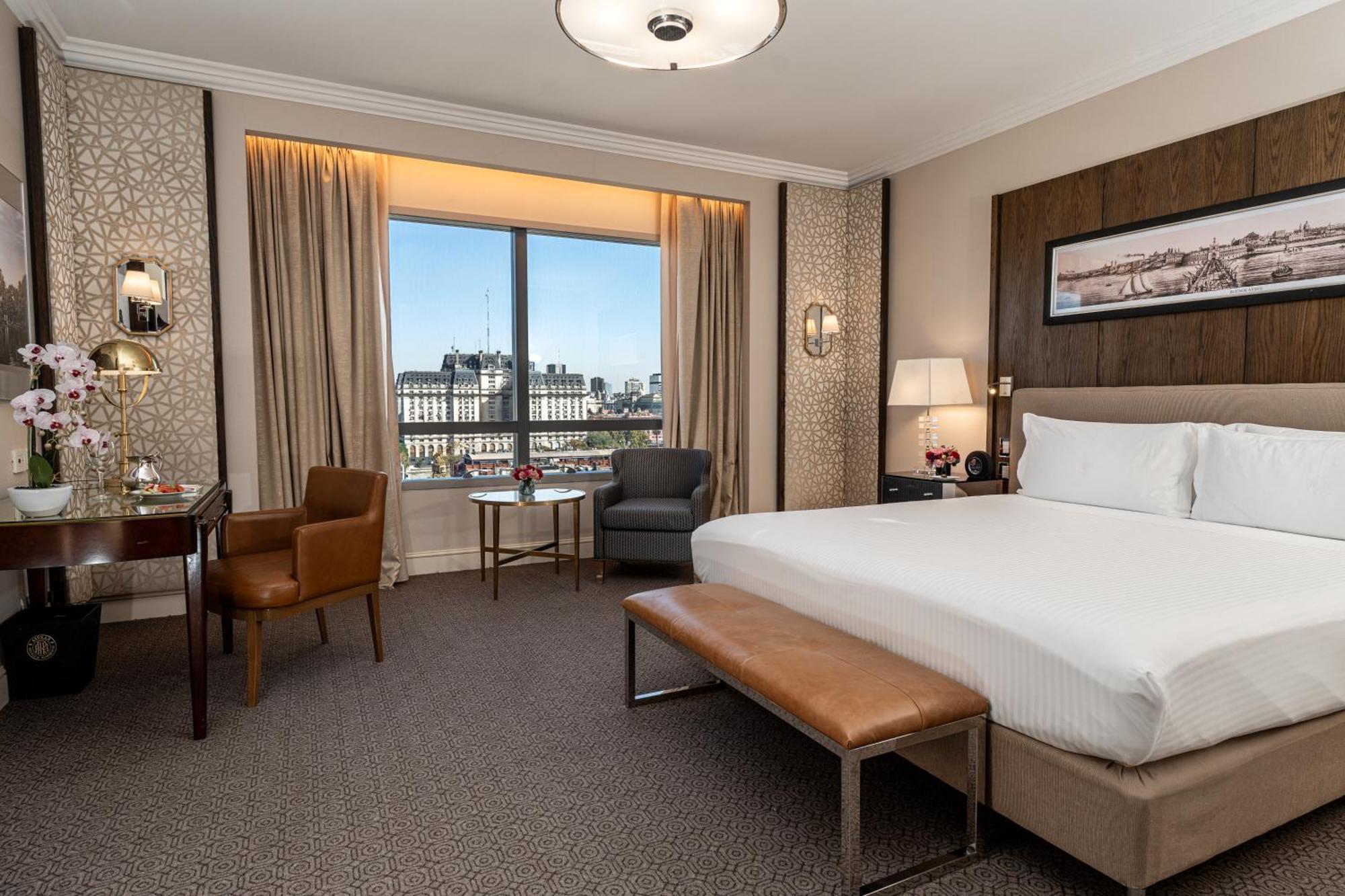 Alvear Icon Hotel Buenos Aires Exterior photo A guest room at the Four Seasons Hotel London at Park Lane