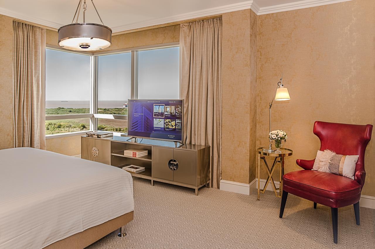 Alvear Icon Hotel Buenos Aires Exterior photo A bedroom at The Ritz-Carlton, Laguna Beach